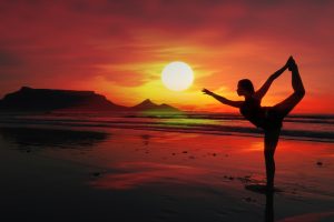 meditation yoga al tramonto taormina sea